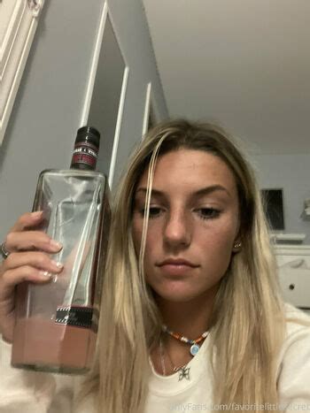 ambiebambii OnlyFans leaked content