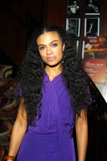 amel larrieux biography