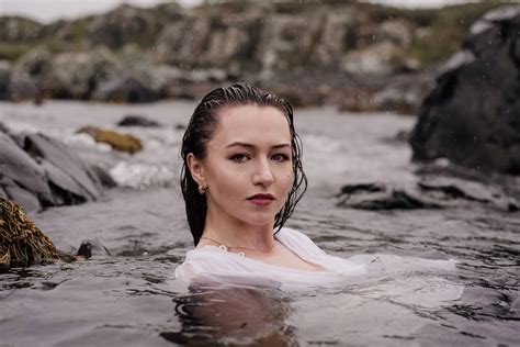 amelia clarkson nude