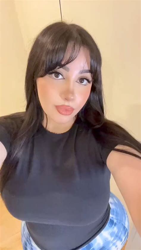 amelia curvy onlyfans
