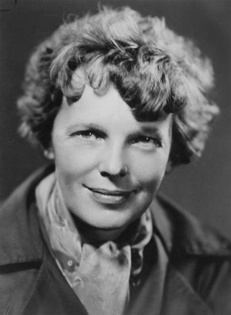 amelia earhart childhood biography