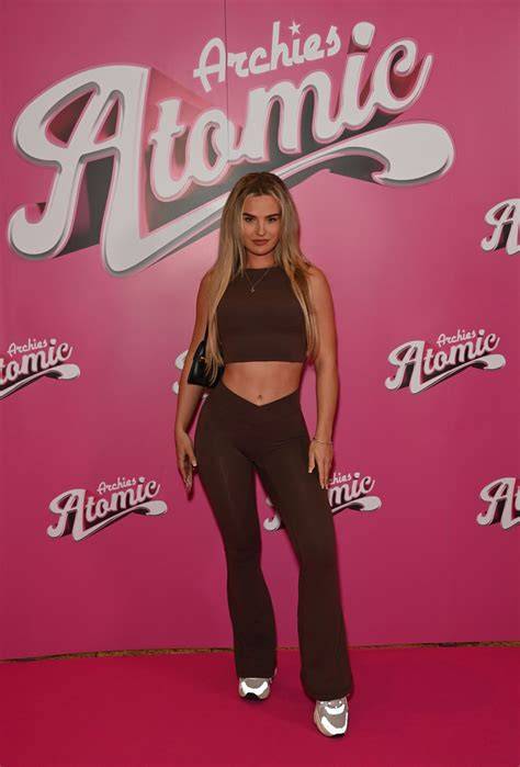 amelia grace nude