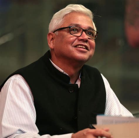 amitav ghosh biography