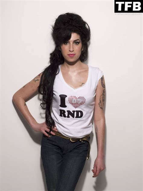 amy winehouse nude pictures