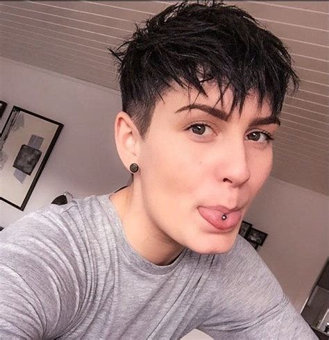 androgynous short hairstyles