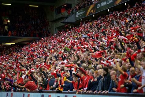 anfield crowd