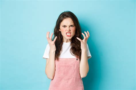 Anger Issues Adalah