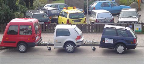 anhänger aus halben autos