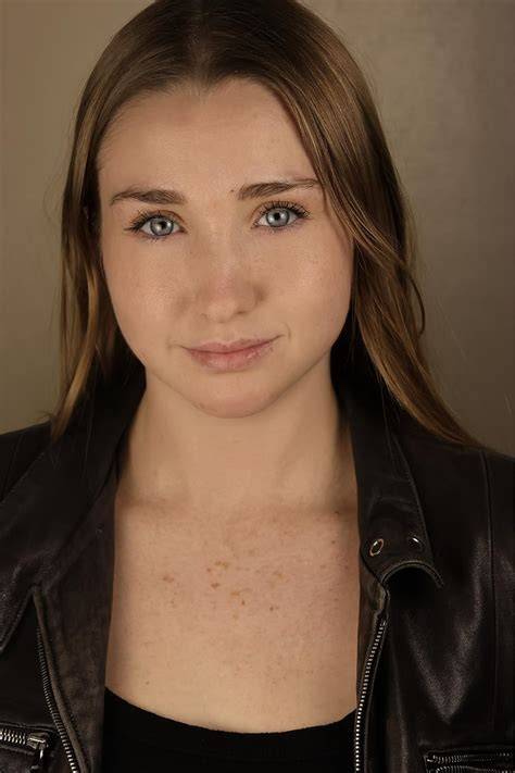 anna oswald nude