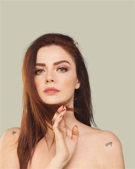annalisa nuda