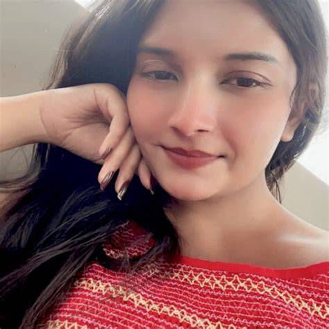 annieee winn nude