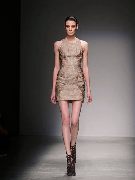 anorexic nude