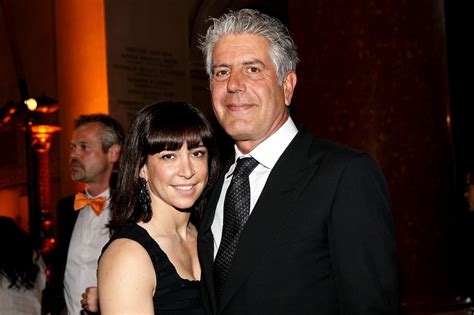 anthony bourdain daughters mother