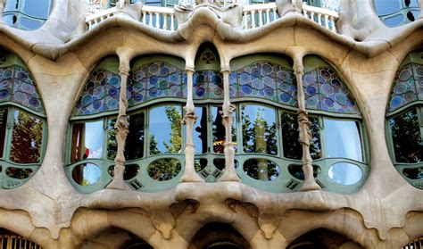 antoni gaudi biography