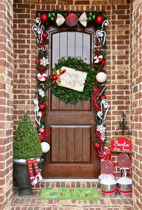 Apartment Front Door Christmas Decorations