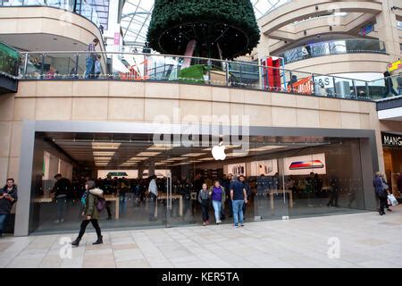 Apple Store Leeds