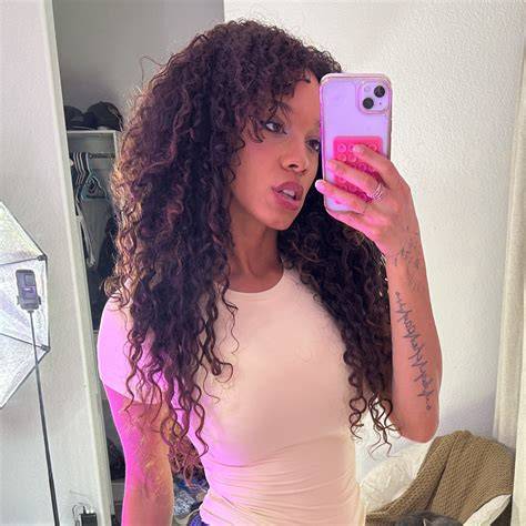 aprilblaze nude