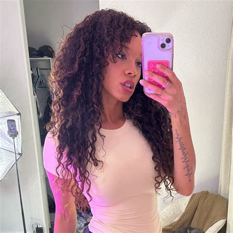 aprilblaze nudes