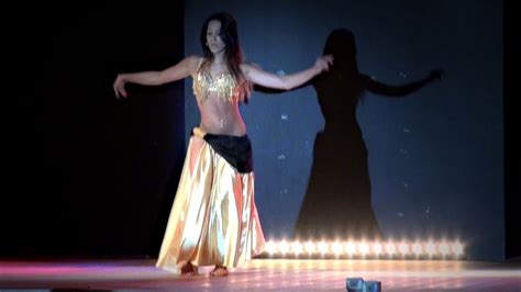 Arabian Belly Dancer