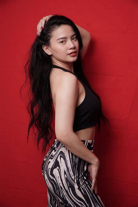 arah alonzo nude