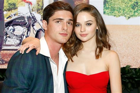 are the people from the kissing booth dating?