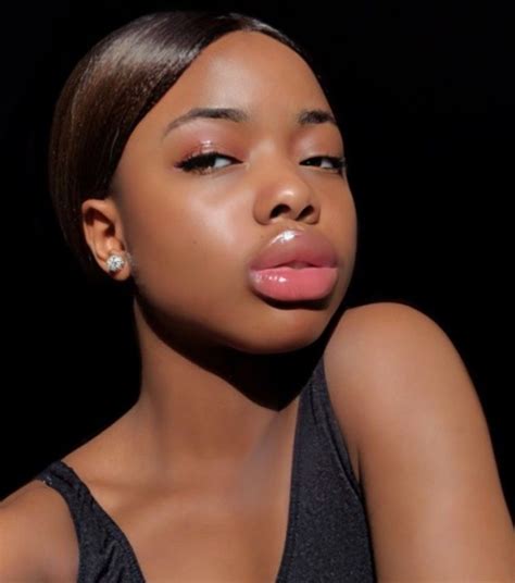 are thin lips attractive like black women photos