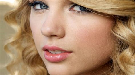 are thin lips attractive to beautifully