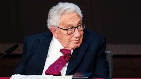 are thin lips bad for kissinger children