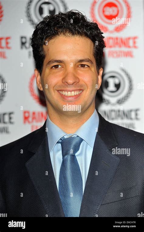 arionel vargas biography examples