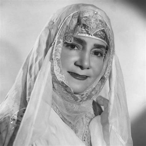 armen ohanian biography template