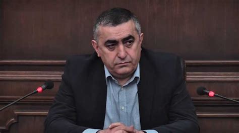 armen rustamyan biography