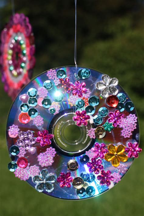 Art For A Garden With Recycled Dvds
