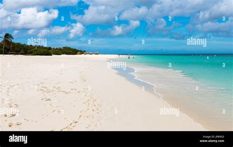 aruba eagle beach