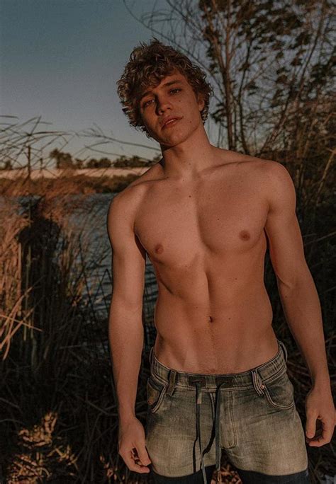 asher ramone nude