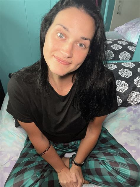 ashleyloves69 nude