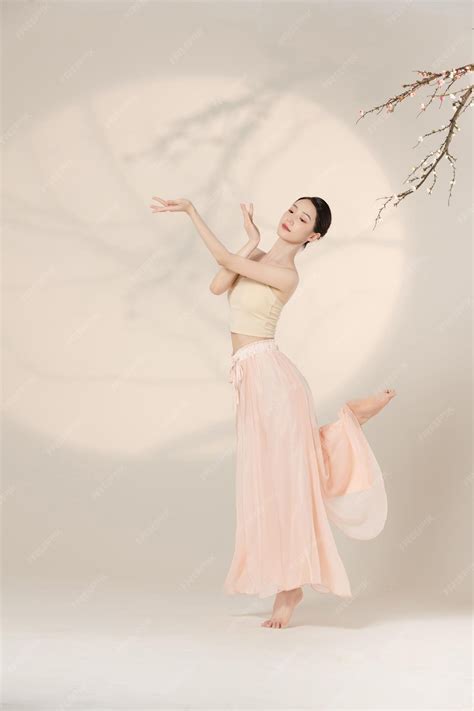 asian dance nude