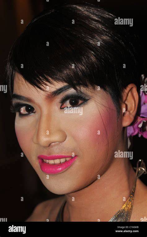 asian nude ladyboy