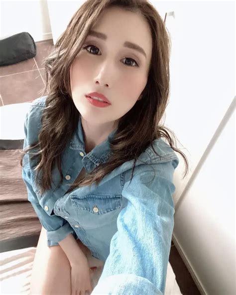 asianhugecockjulia1