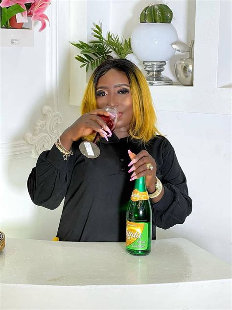 friends photo by Jonatan Gottlieb