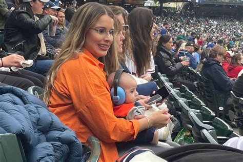 astro pitchers dating