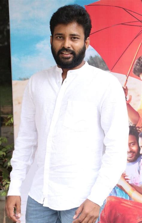 attakathi dinesh biography examples