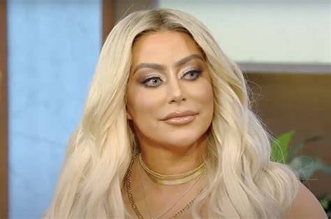 aubrey o'day nude