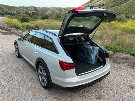 audi a6 allroad trunk