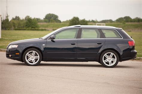 Read Online Audi 2007 A4 Avant Quick Reference Guide 