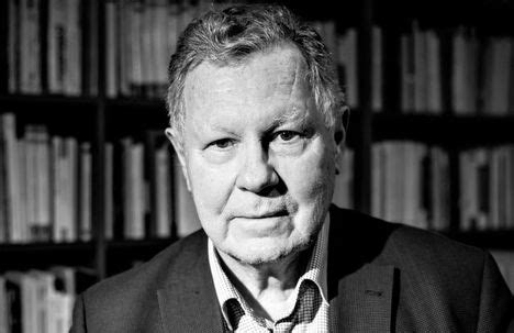 aulis aarnio biography template