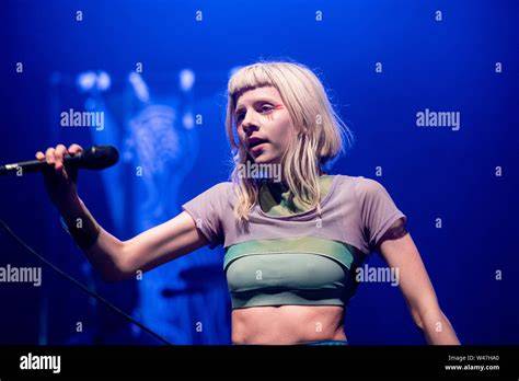 aurora singer nude