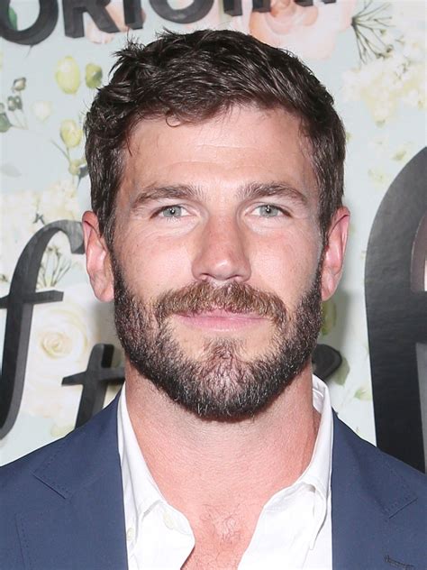 austin stowell actor biography