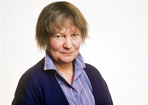 Author Iris Murdoch