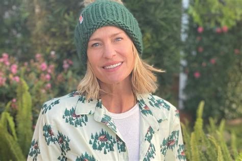 author robin wright biography