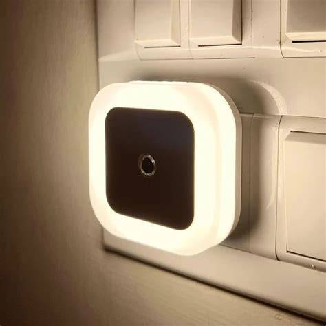 automatic night lamp with morning alarm report